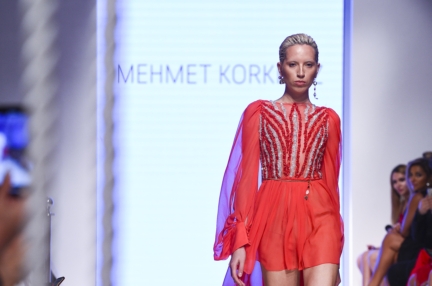mehmet-korkmaz-arab-fashion-week-ss20-dubai-7033