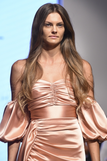 nora-al-shaikh-arab-fashion-week-ss20-dubai-4955