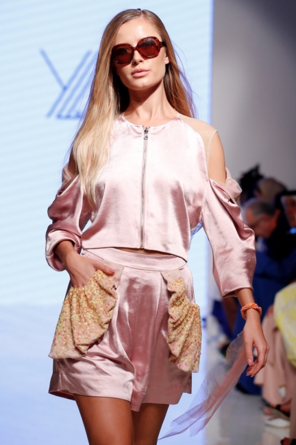 yly-studio-arab-fashion-week-ss20-dubai-5796