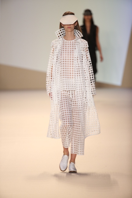 akris-paris-fashion-week-spring-summer-2015-runway-47