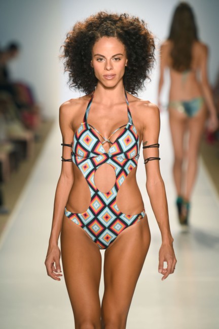 aquarella-mercedes-benz-fashion-week-miami-swim-2015-11