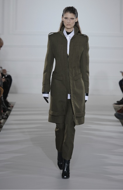 aw12_catwalk_key_looks_a42