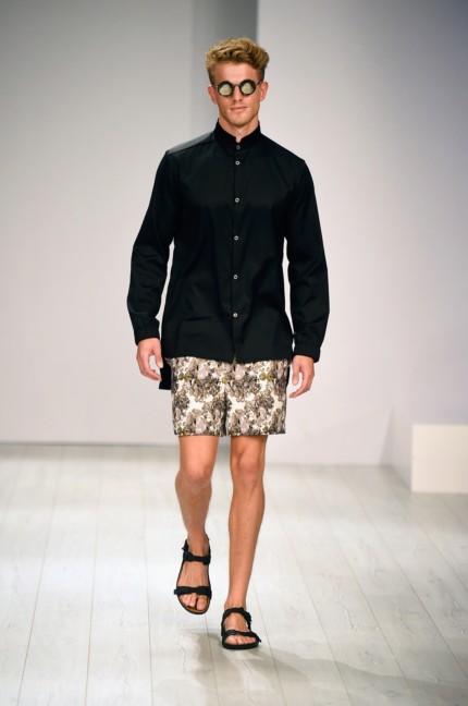 barre-noire-mercedes-benz-fashion-week-berlin-spring-summer-2015-12