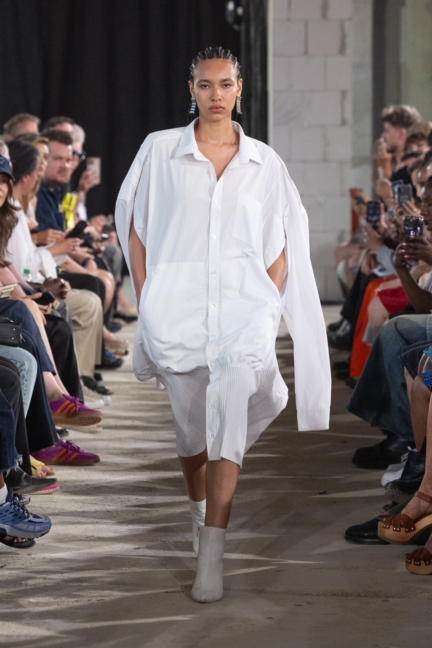 buzigahill_ss26_runway_by_andreas-hofrichter-1