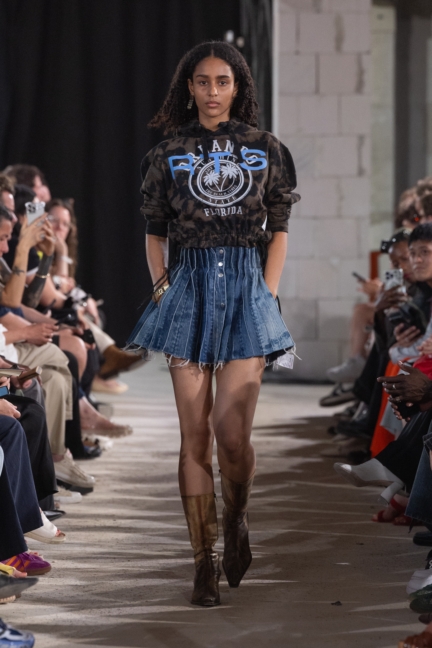 buzigahill_ss26_runway_by_andreas-hofrichter-23