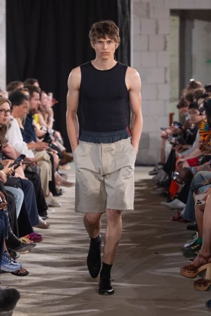 buzigahill_ss26_runway_by_andreas-hofrichter-27