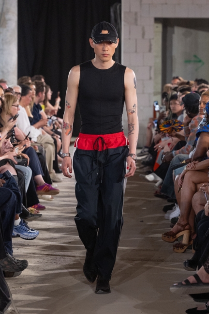 buzigahill_ss26_runway_by_andreas-hofrichter-30