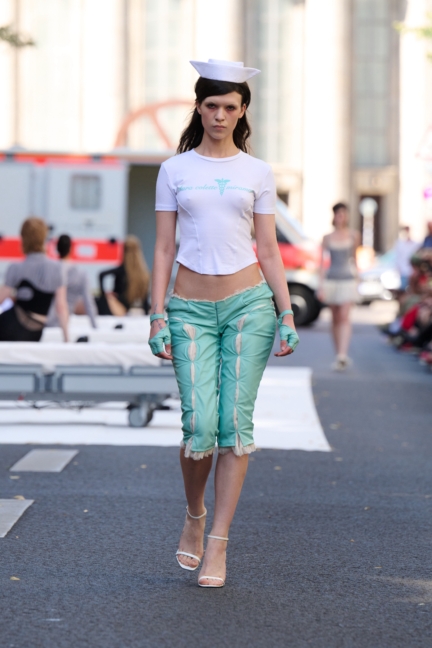 platte-x-clara-colette-miramon_ss26_look010_by_-james-cochrane_for_bfw_press