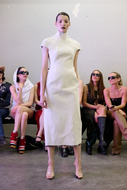 laura-gerte_ss26_look012_by_-james-cochrane_for_bfw_press