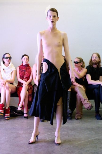 laura-gerte_ss26_look021_by_-james-cochrane_for_bfw_press