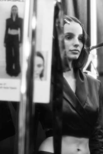 olivia_ballard_aw24_backstage_by_caroline_kynast_for_bfw_i1a1227