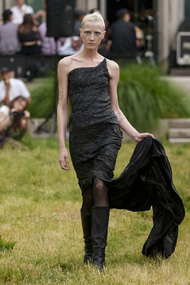 olivia_ballard_230713_ss24_look01_haydonperrior_bfw