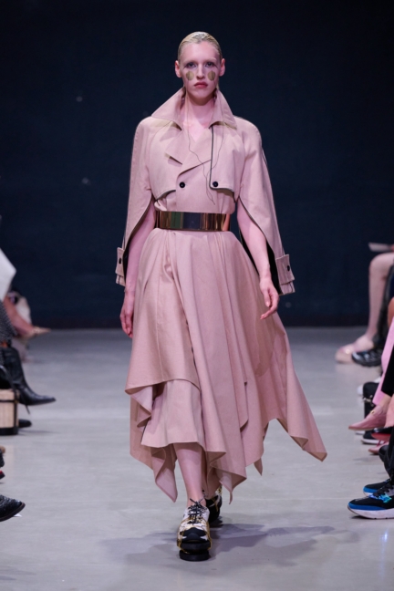 rebekka-ruetz_ss26_look008_by_-james-cochrane_for_bfw_press