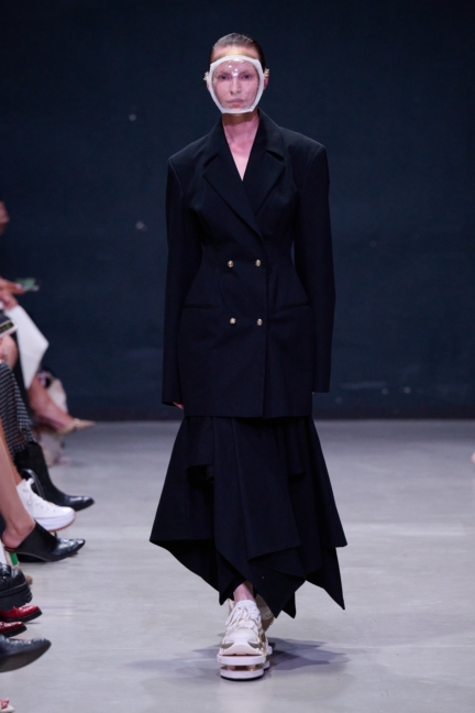 rebekka-ruetz_ss26_look029_by_-james-cochrane_for_bfw_press