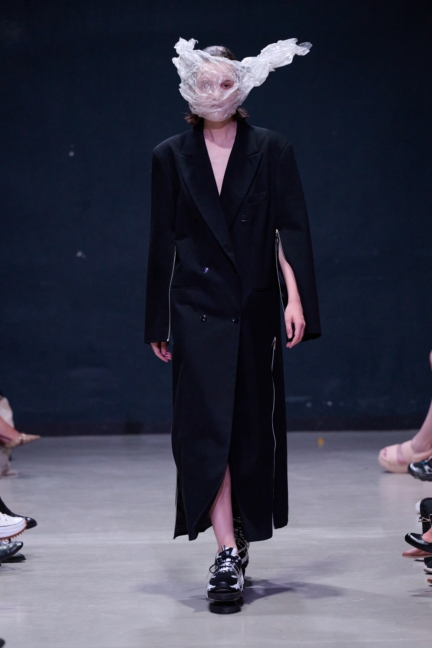 rebekka-ruetz_ss26_look034_by_-james-cochrane_for_bfw_press