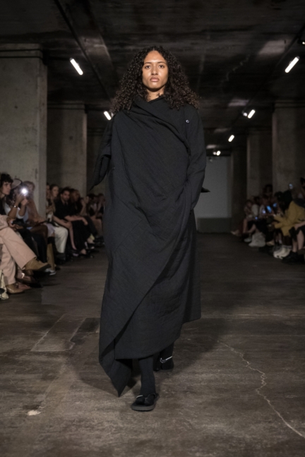 viktoranisimov_ss26_runway1_by_pascalrohe_for_bfw1