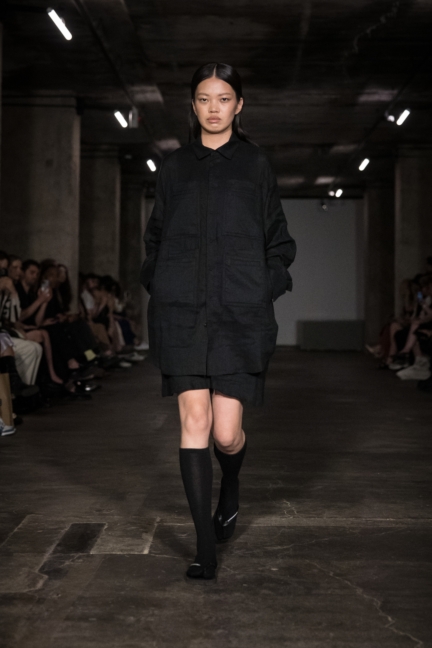 viktoranisimov_ss26_runway1_by_pascalrohe_for_bfw14