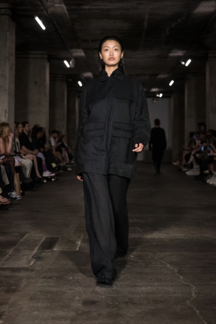 viktoranisimov_ss26_runway1_by_pascalrohe_for_bfw18