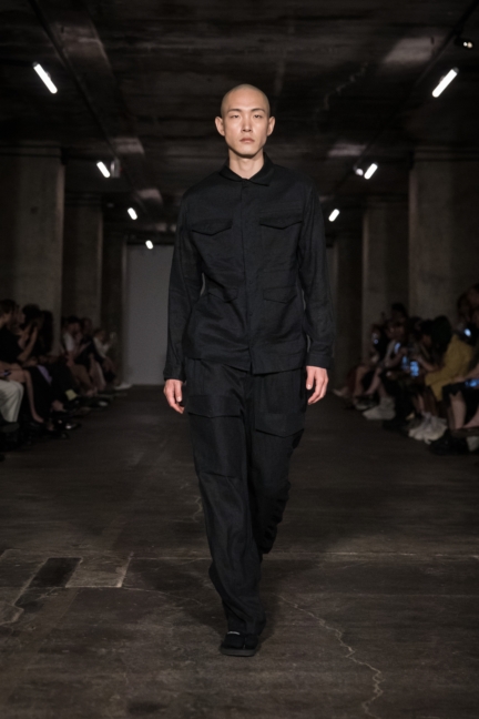 viktoranisimov_ss26_runway1_by_pascalrohe_for_bfw23