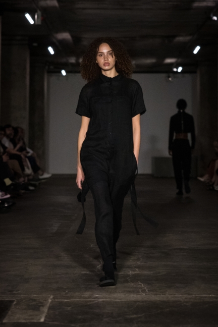viktoranisimov_ss26_runway1_by_pascalrohe_for_bfw34