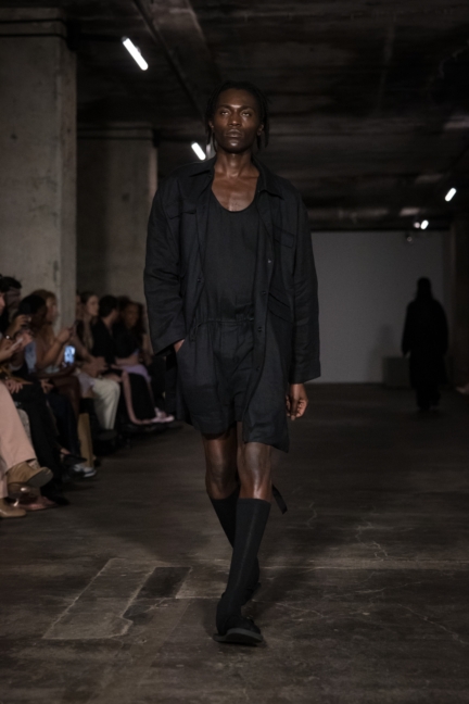 viktoranisimov_ss26_runway1_by_pascalrohe_for_bfw7