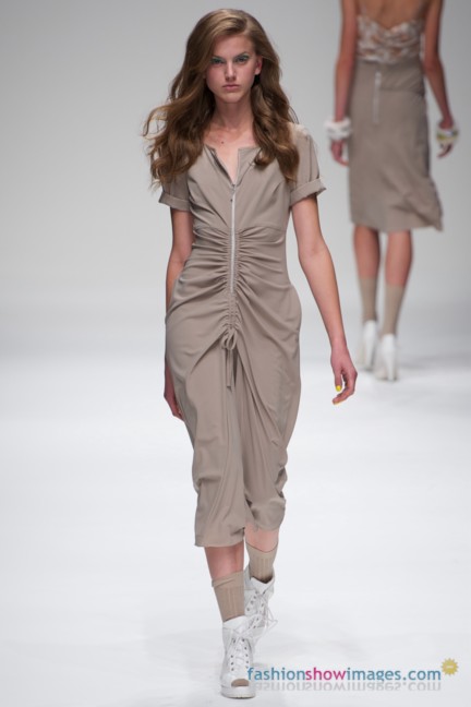 jack_hardy_lfw2010_dsc0322