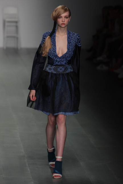 bora-aksu-london-fashion-week-spring-summer-2015-44