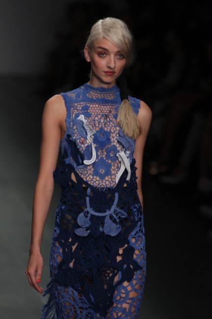 bora-aksu-london-fashion-week-spring-summer-2015-55