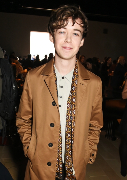 alex-lawther-wearing-burberry-at-the-burberry-menswear-january-2016-show