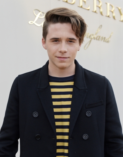 brooklyn-beckham-wearing-burberry-at-the-burberry-menswear-january-2016-show_002
