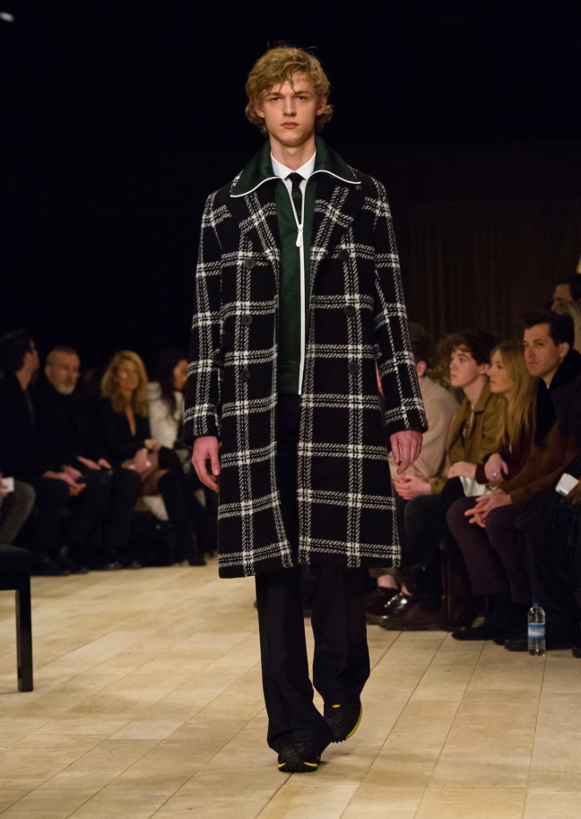 burberry-menswear-january-2016-collection-look-48