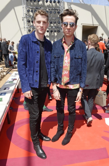 george-barnett-and-nick-grimshaw-at-the-burberry-prorsum-menswear-spring_summer-2015-show