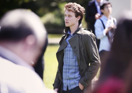 george-mackay-wearing-burberry-at-the-burberry-prorsum-spring-summer-2015-show