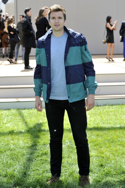 greg-james-wearing-burberry-at-the-burberry-prorsum-menswear-spring-summer-2015-show