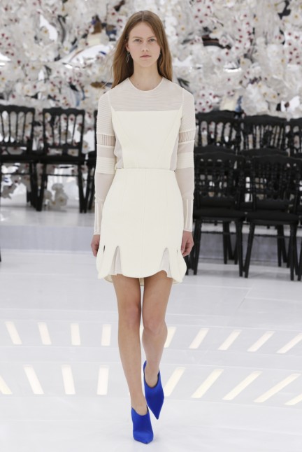 christian-dior-haute-couture-autumn-winter-2014-2015-33