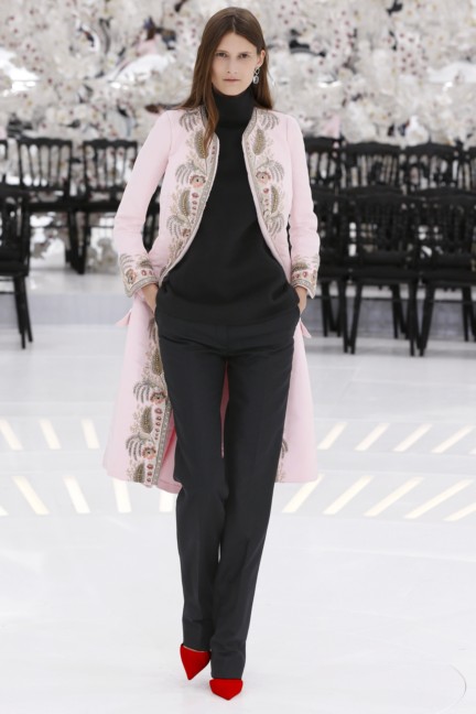 christian-dior-haute-couture-autumn-winter-2014-2015-36