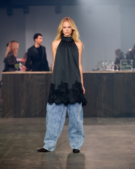 aw26-copenhagen-fashion-week-gestuz-runway-4x5-james-cochrane-13