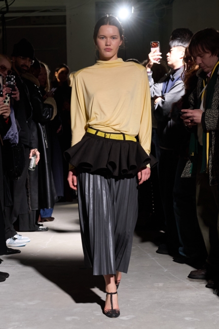 aw26-copenhagen-fashion-week-runway-nicklas-skovgaard-2x3-james-cochrane-2