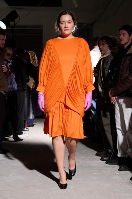 aw26-copenhagen-fashion-week-runway-nicklas-skovgaard-2x3-james-cochrane-33