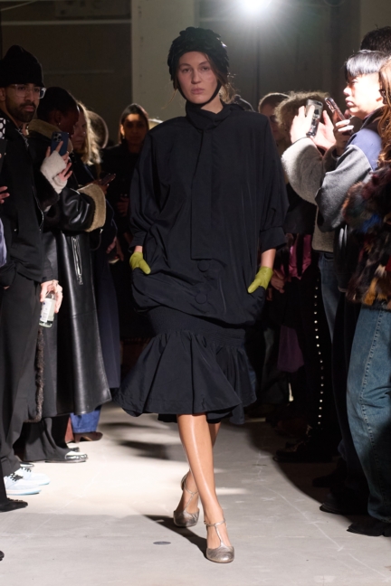 aw26-copenhagen-fashion-week-runway-nicklas-skovgaard-2x3-james-cochrane-4