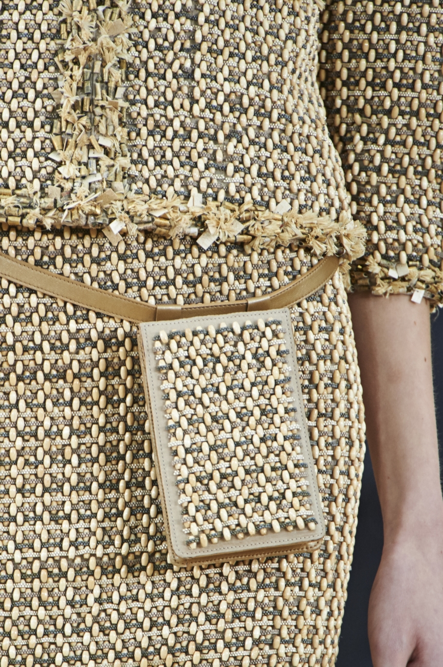 chanel-haute-couture-spring-summer-2016-details-11