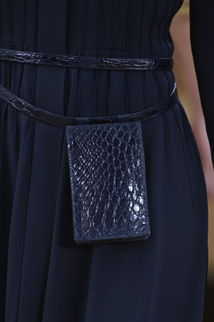 chanel-haute-couture-spring-summer-2016-details-15