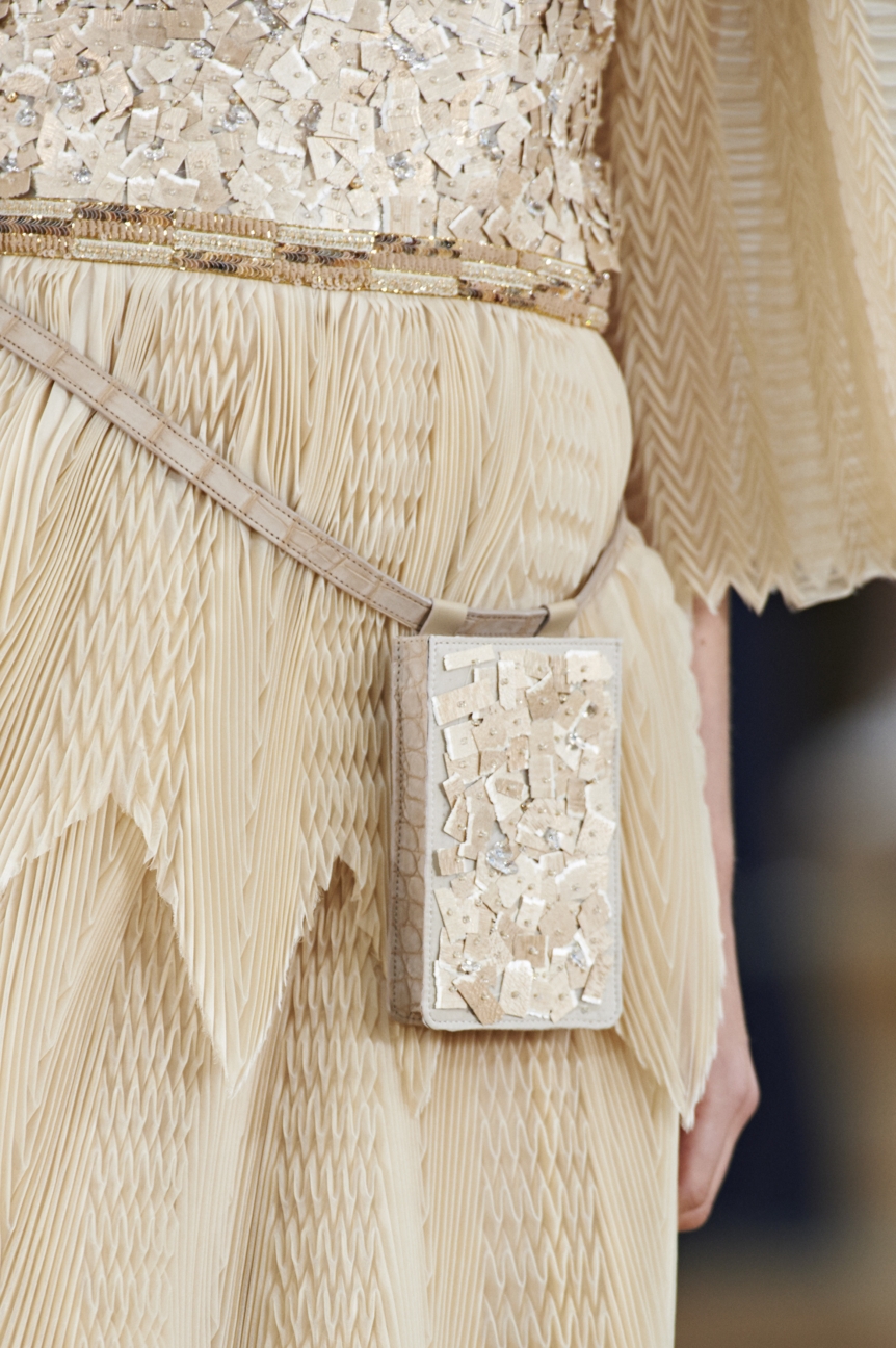 chanel-haute-couture-spring-summer-2016-details-22