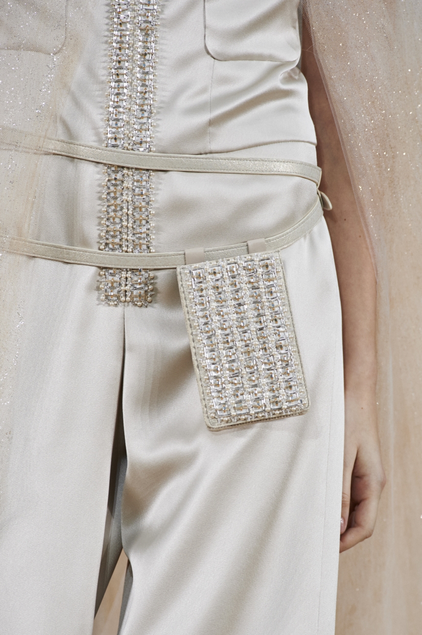 chanel-haute-couture-spring-summer-2016-details-35