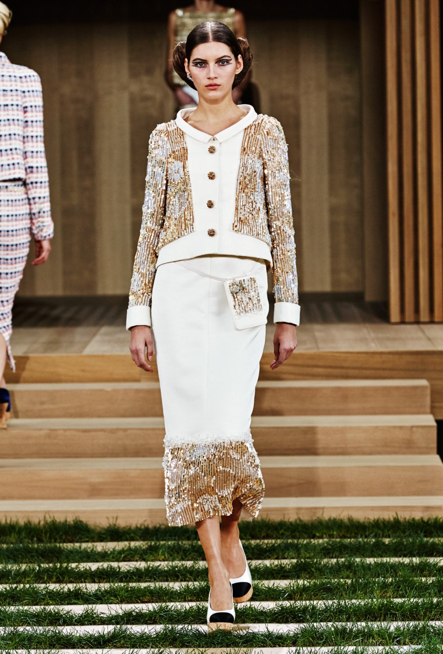 chanel-haute-couture-spring-summer-2016-22