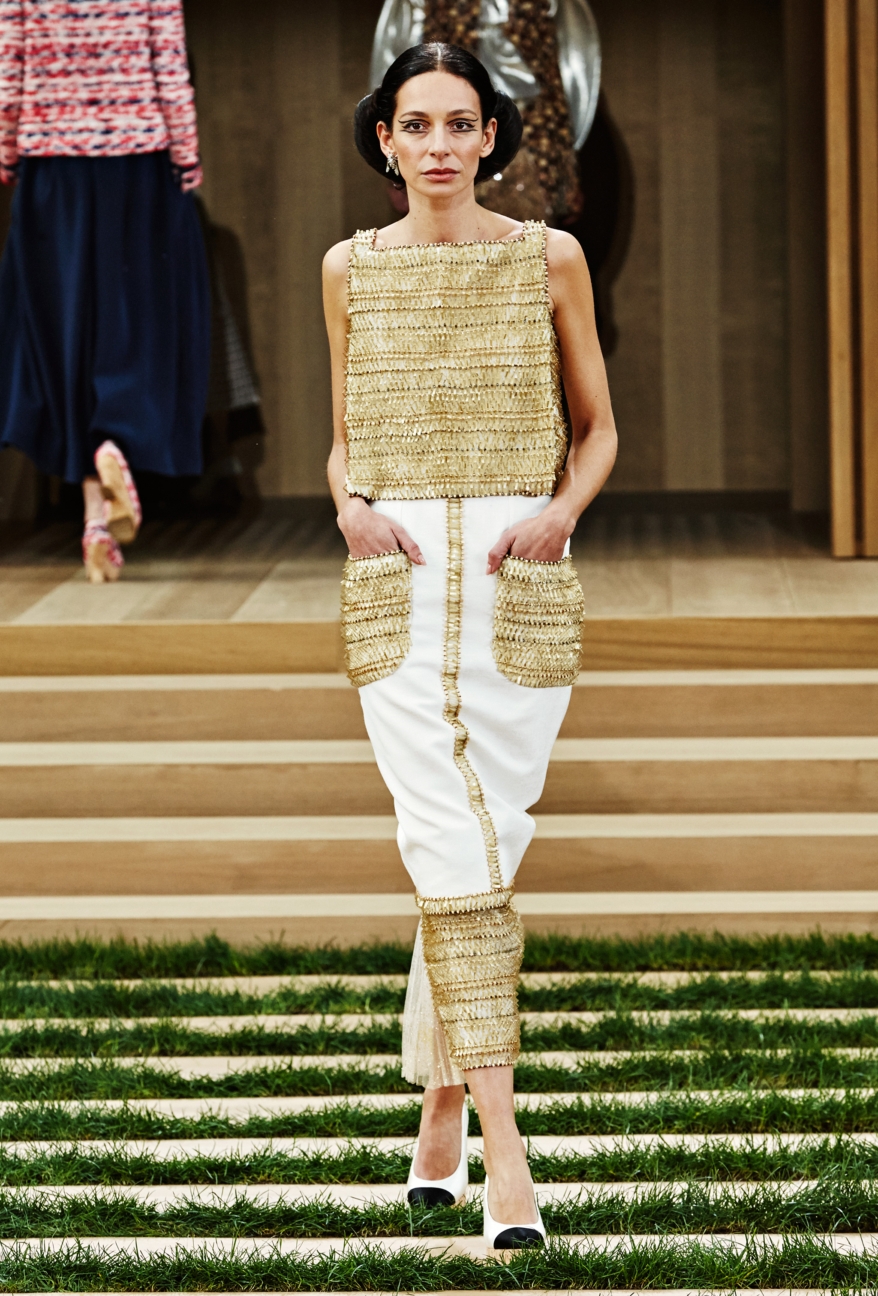 chanel-haute-couture-spring-summer-2016-23