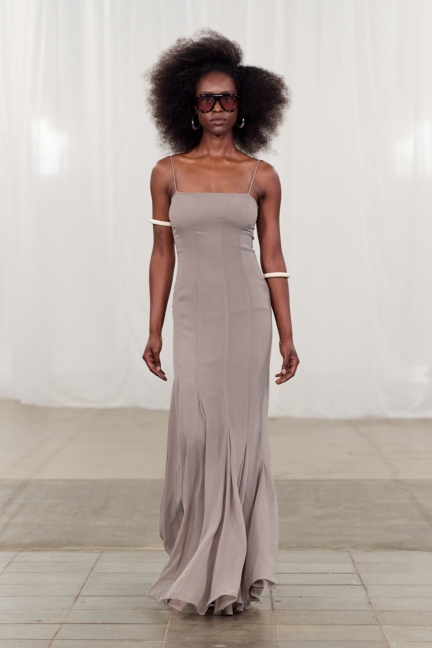 ss26-copenhagen-fashion-week-rotate-runway-2x3-james-cochrane-15