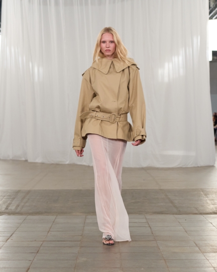 ss26-copenhagen-fashion-week-rotate-runway-4x5-james-cochrane-27