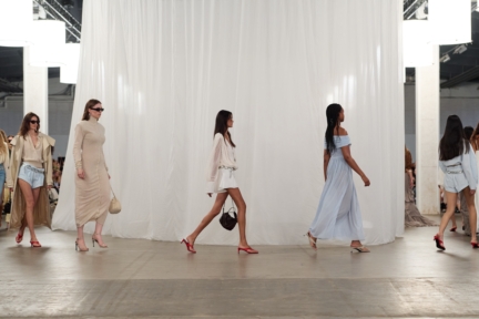 ss26-copenhagen-fashion-week-rotate-runway-4x5-james-cochrane-30