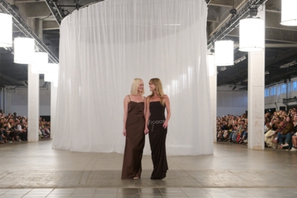 ss26-copenhagen-fashion-week-rotate-runway-4x5-james-cochrane-82